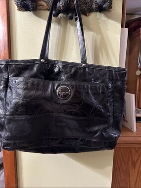 Coach Black Leather Signature Tote with Double Handles 2011